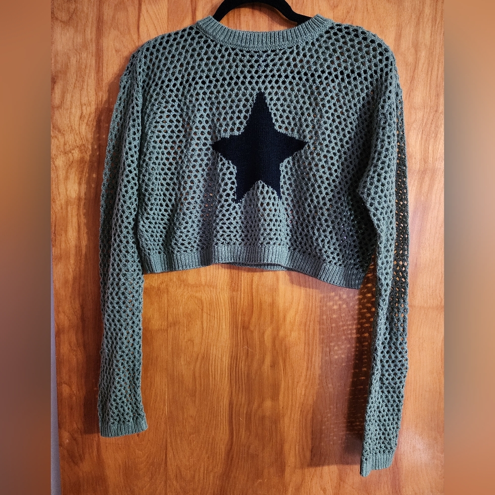 Olive Green Cropped Sweater with Black Star By Social Collision Size Small NWOT